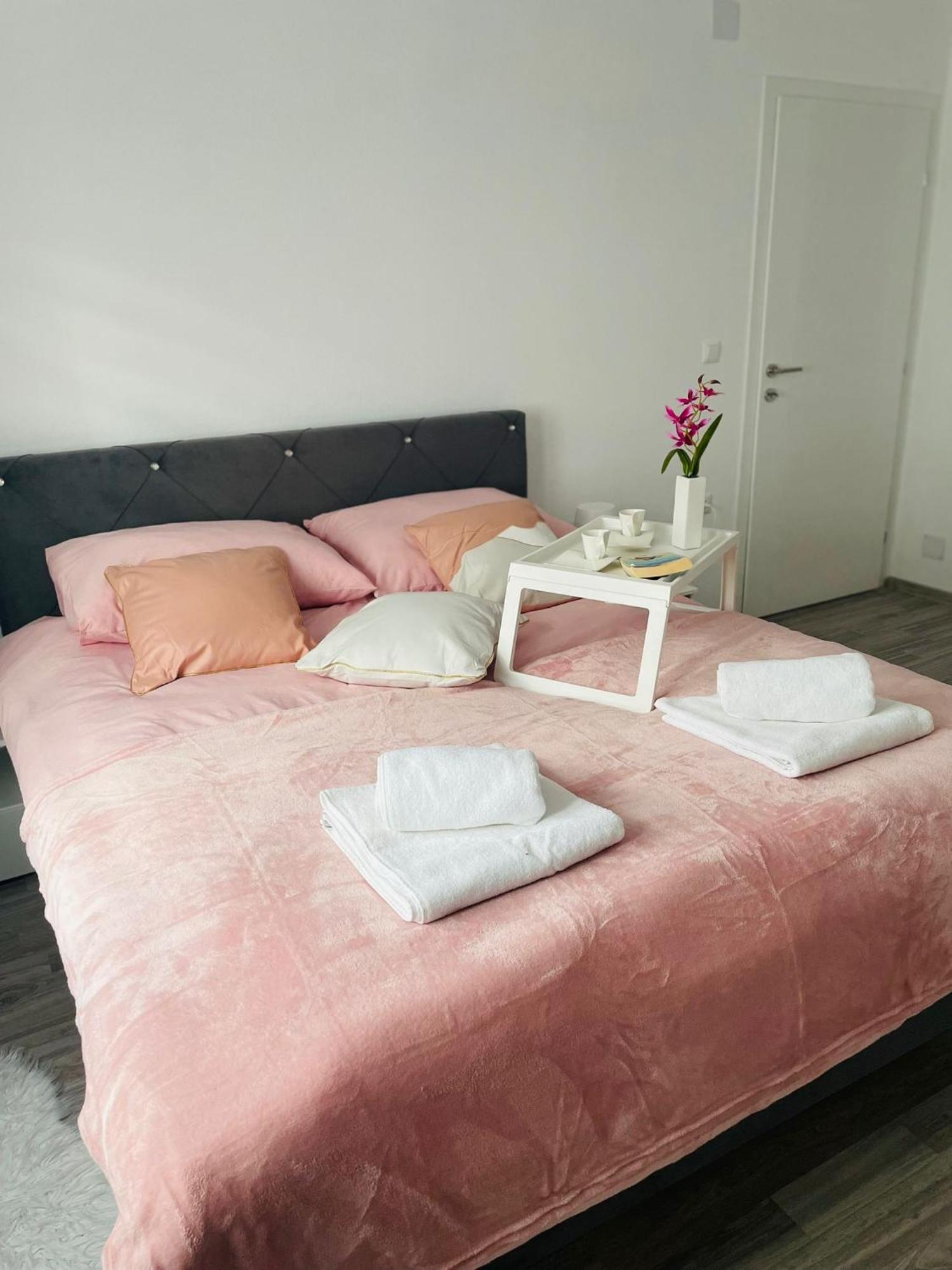 Apartment Zara Bihać Buitenkant foto